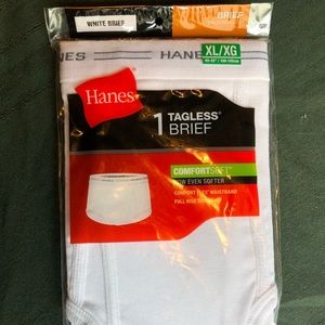 Men’s Hanes white tagless briefs size XL